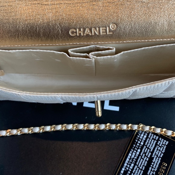 CHANEL 💛 Metallic Gold White Rectangular Convertible Clutch East West Flap Bag - Picture 13 of 17